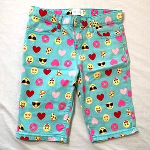 Girls size 10 light blue Bermuda shorts adjustable waist emojis belt loops
